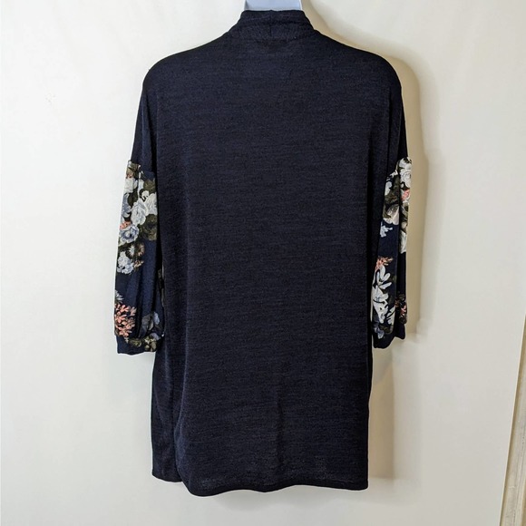 Lovely J Navy and Floral Drop Shoulder Open Concept Midi Cardigan Size 2XL NWT - Picture 2 of 8